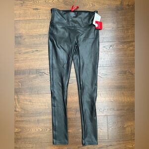 BRAND NEW - SPANXshape Faux Leather
Leggings Petite Small